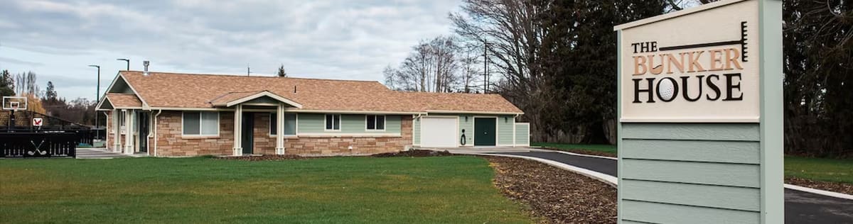 VacationRental_BunkerSlider01_1200x316